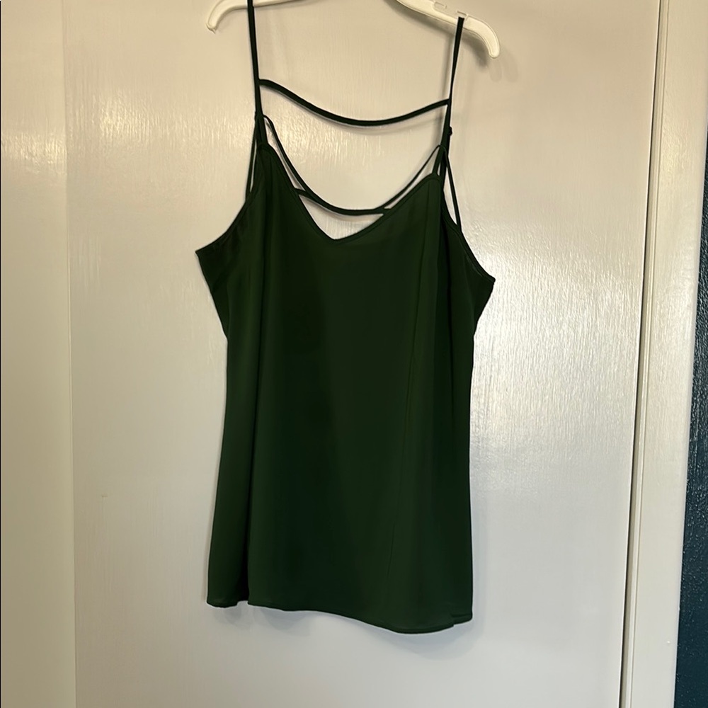ModCloth Green Women's tank